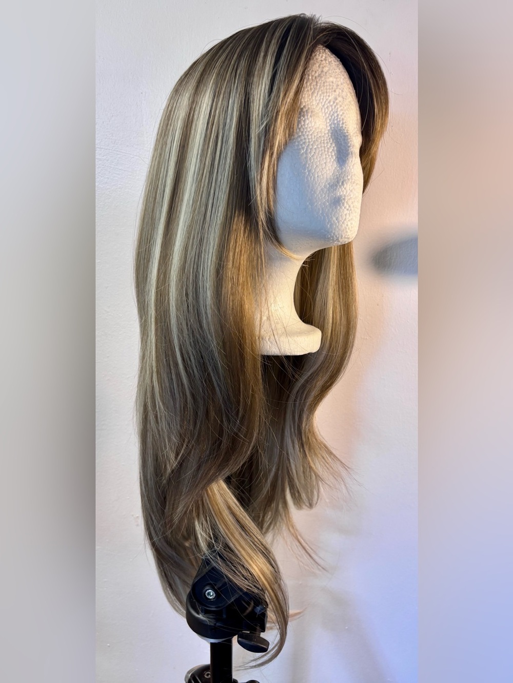 Blonde & Brown highlight wig - 26” long